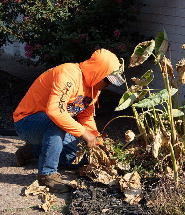 Garden Bed Cleaning by Galopa Lawn Care in Enid, OK